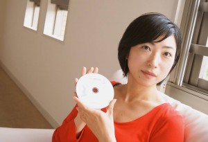 ナレーター亀山美千代