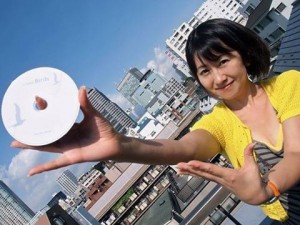 ナレーターよしいよしこ